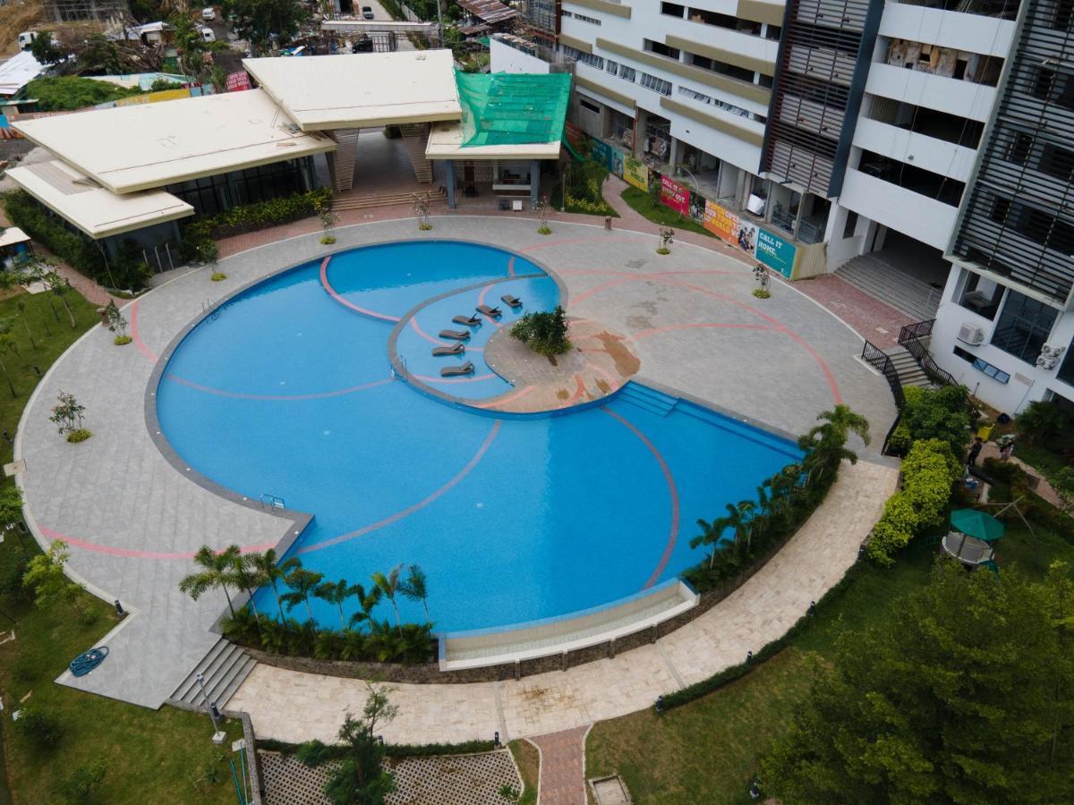 Noble Cebu Hotel מראה חיצוני תמונה