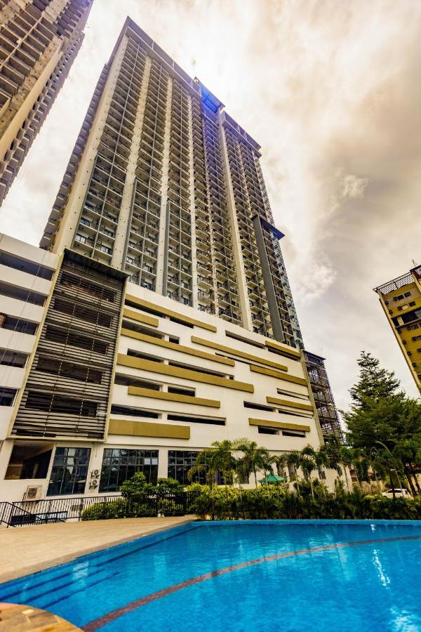 Noble Cebu Hotel מראה חיצוני תמונה