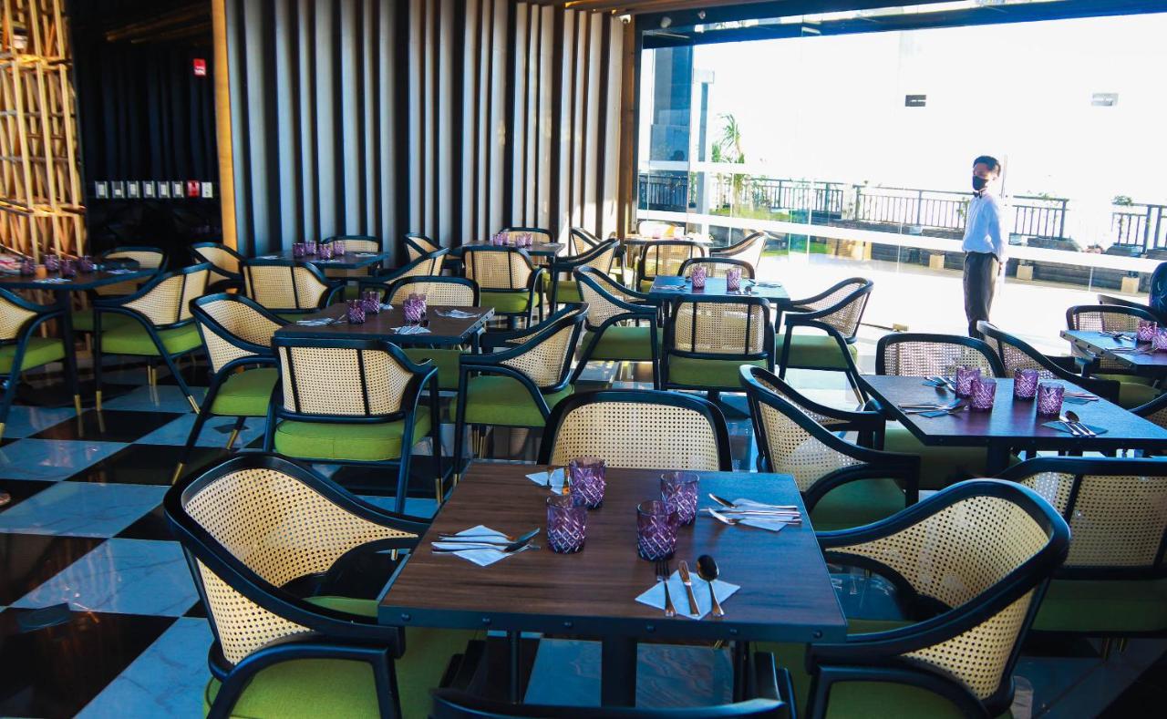 Noble Cebu Hotel מראה חיצוני תמונה