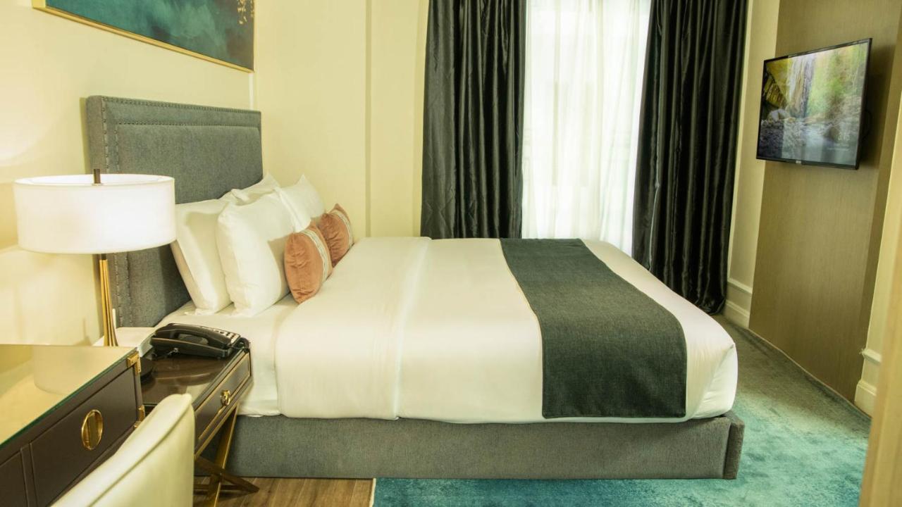 Noble Cebu Hotel מראה חיצוני תמונה