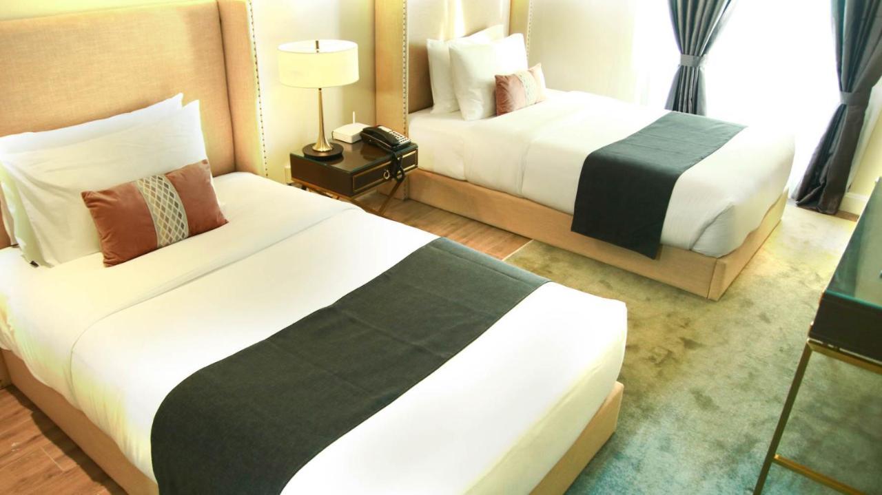 Noble Cebu Hotel מראה חיצוני תמונה