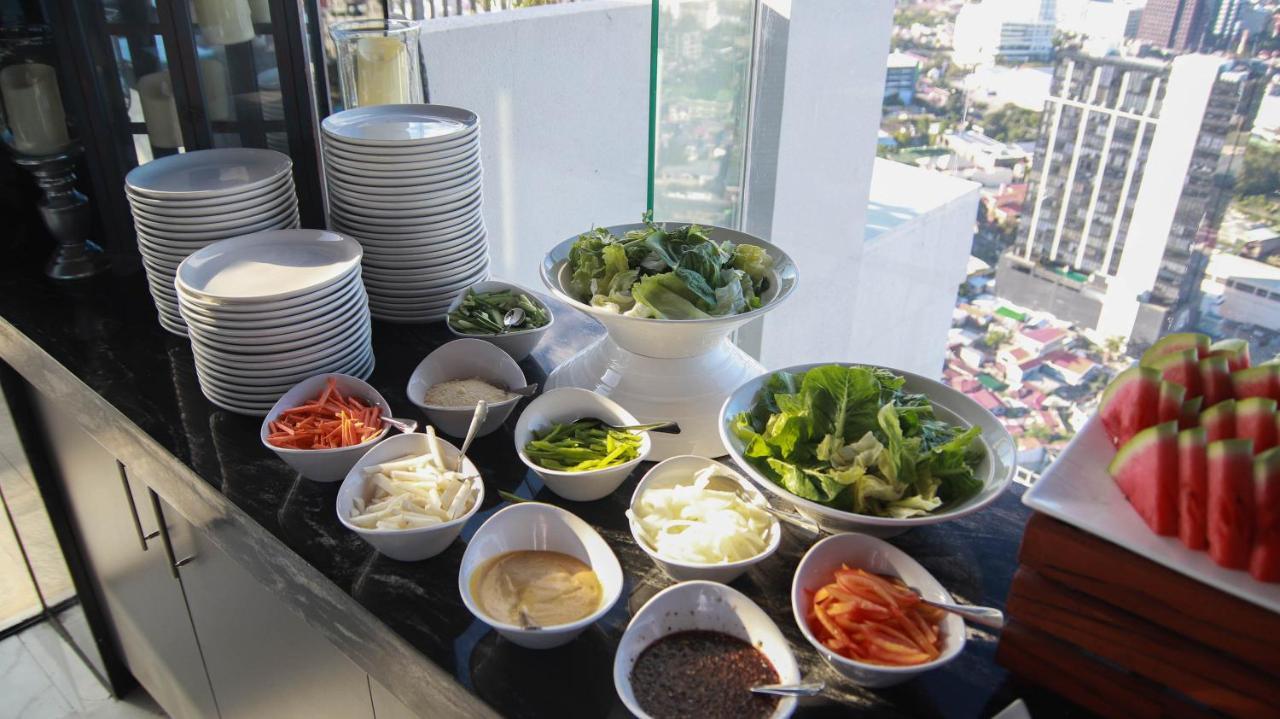 Noble Cebu Hotel מראה חיצוני תמונה