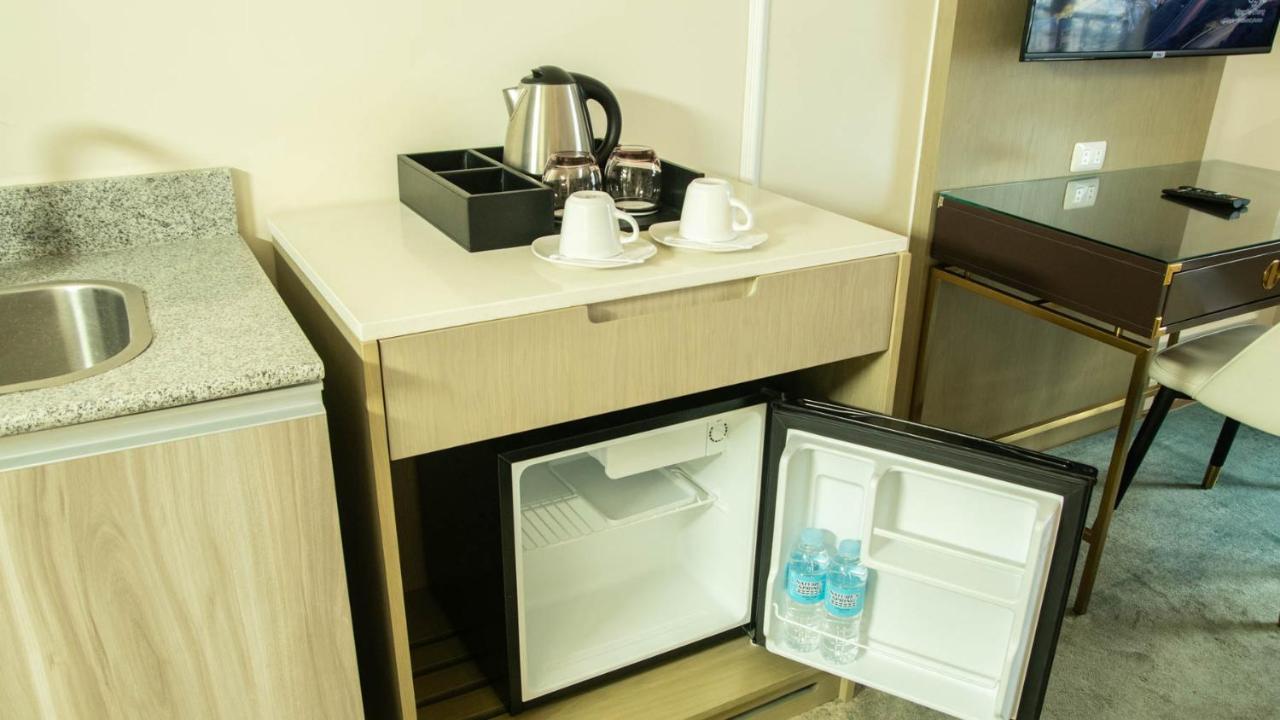 Noble Cebu Hotel מראה חיצוני תמונה