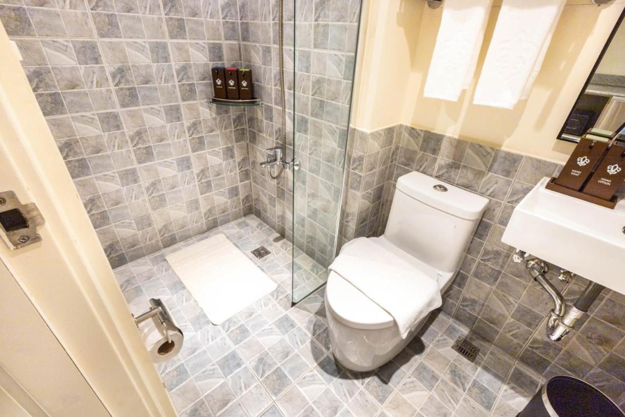 Noble Cebu Hotel מראה חיצוני תמונה